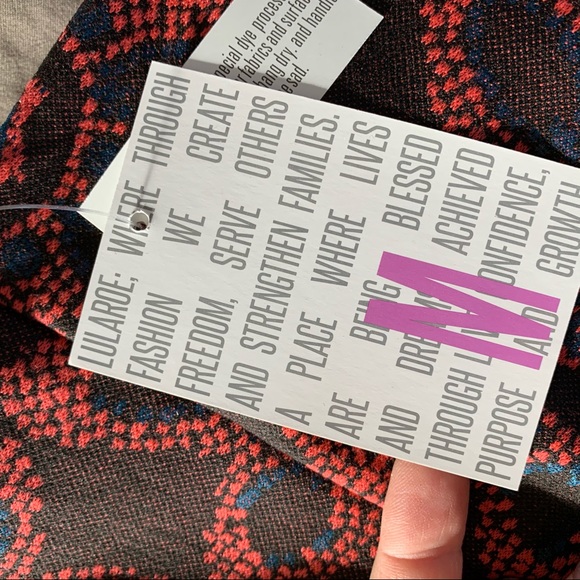 LulaRoe Cassie pencil skirt NWT Medium Fall print - Picture 2 of 3